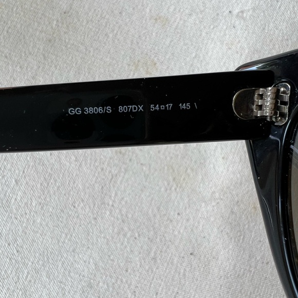 Gucci sunglasses as worn by fashion icon Jeanne Damas. - Picture 6 of 7